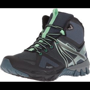 Merrell Flex Connect Mid Waterproof Hiking Boots Women’s size 9